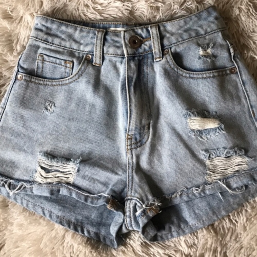 Pacsun distressed mom shorts